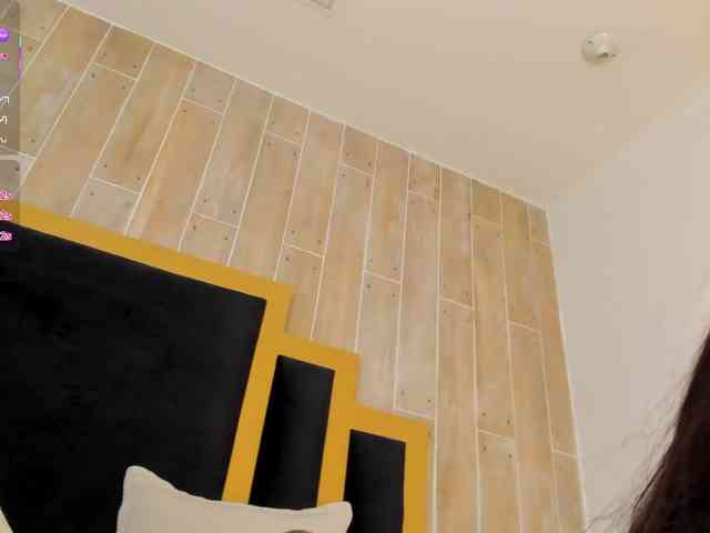 IsabellaSouza webcam