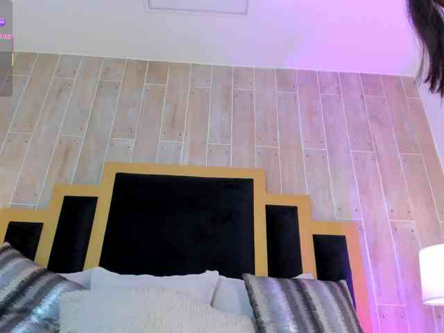 IsabellaSouza webcam