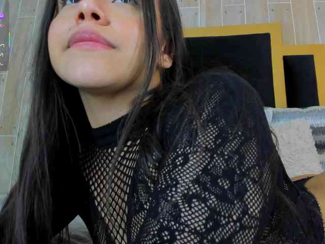 IsabellaSouza webcam