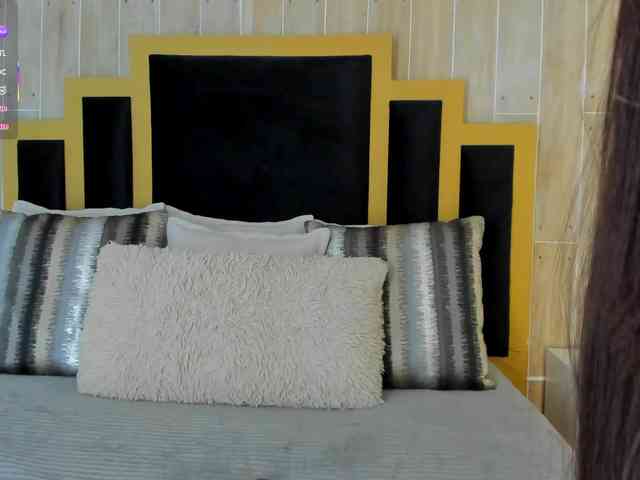 IsabellaSouza webcam