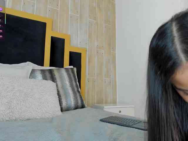 IsabellaSouza webcam