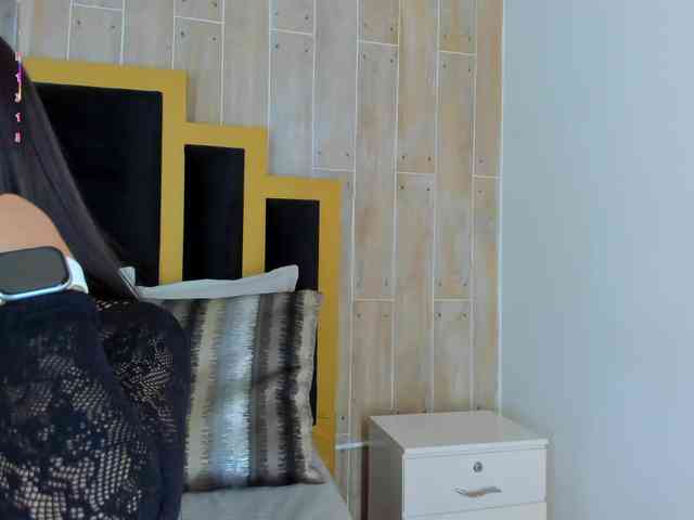 IsabellaSouza webcam