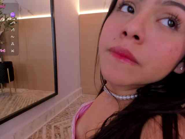 IsabellaSouza webcam