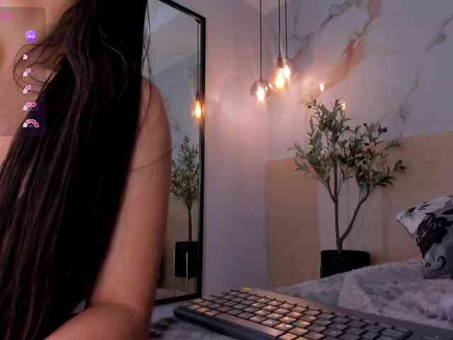 IsabellaSouza webcam