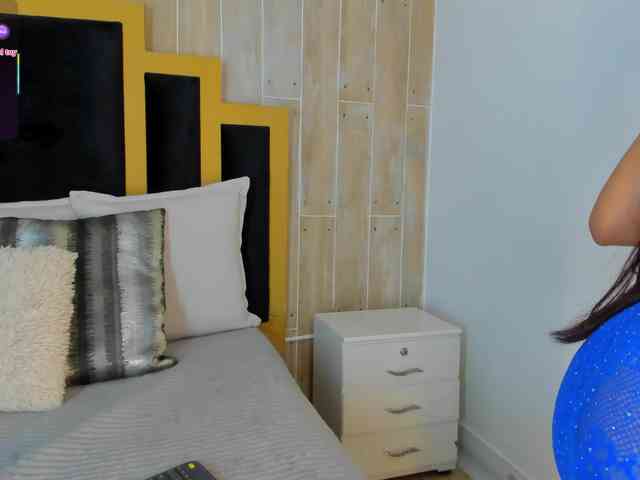 IsabellaSouza webcam