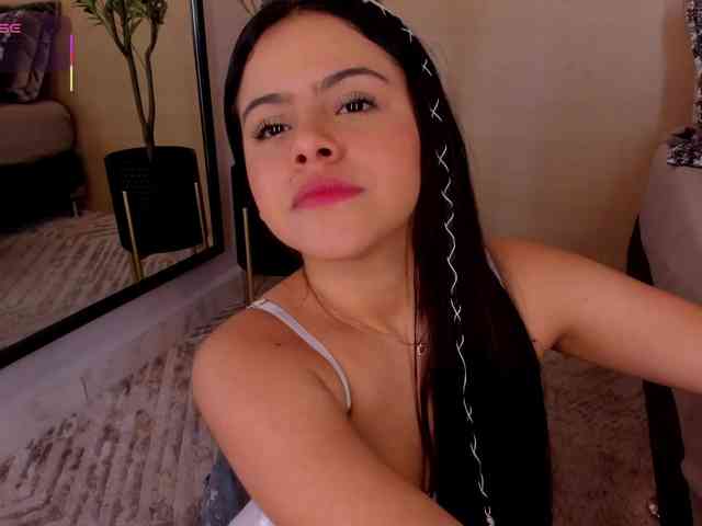 IsabellaSouza webcam