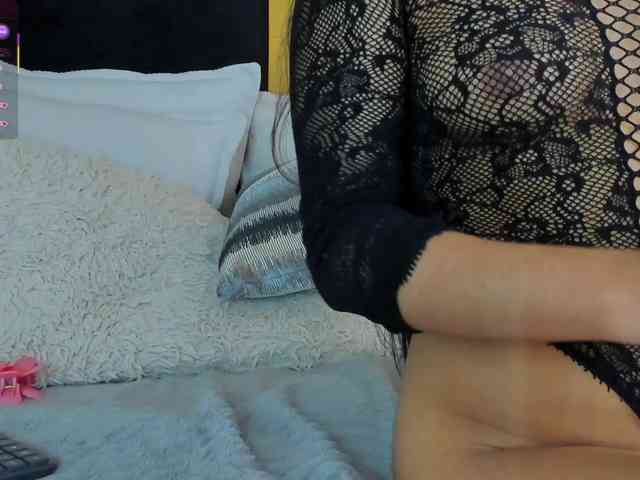 IsabellaSouza webcam