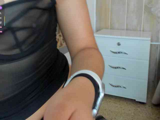 IsabellaSouza webcam