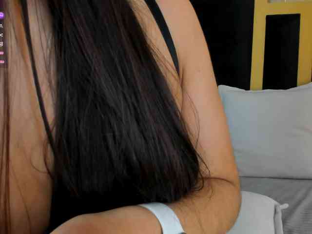 IsabellaSouza webcam