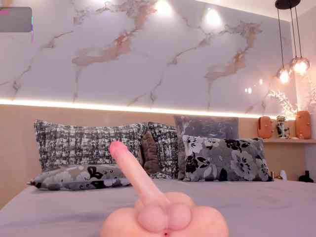 IsabellaSouza webcam