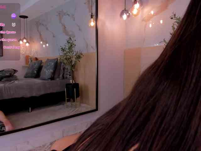 IsabellaSouza webcam