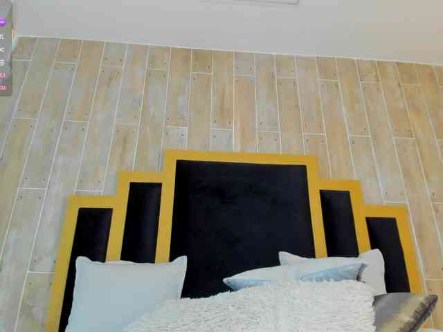 IsabellaSouza webcam