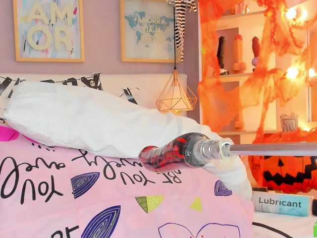 Explore sexy stripper Julyannaa julyannaa from BongaCams