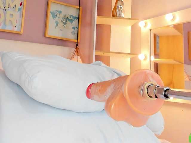 julyannaa Live Cam on BongaCams