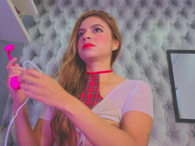 le modèle Gabytaylor est en webcam porno dans un show sur le site bongacams, il possède les tags suivants: Latino/Hispanic,Blonde,Shaved