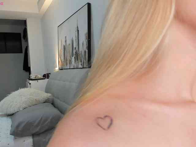 Danyblonde webcam