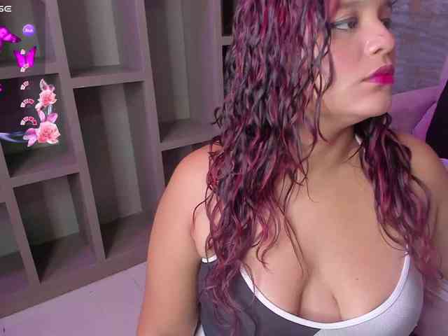 MeganRusso webcam