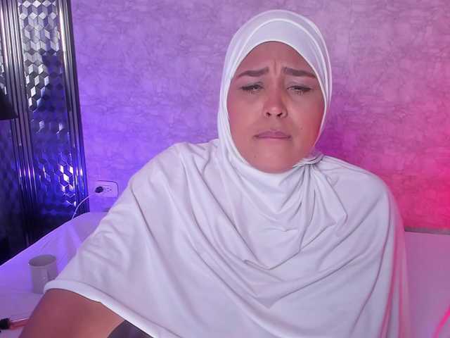 BBWHijab's BongaCams show and profile