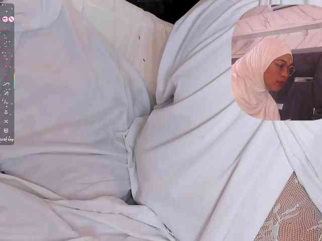 Модель: BBWHijab