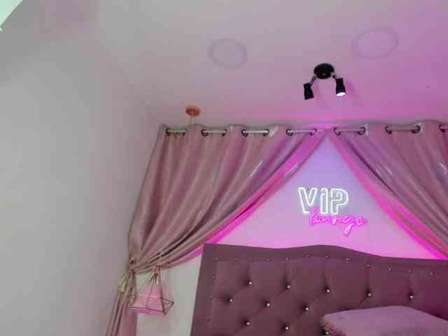 DivaaKalanys Live Webcam on BongaCams