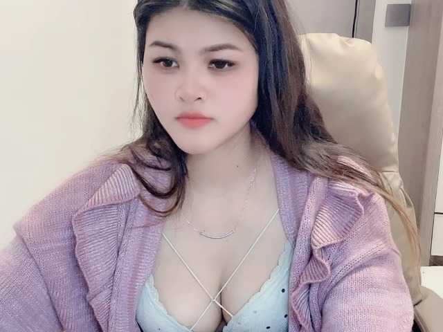 cherry-baby's BongaCams show and profile