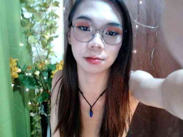 SKINNYasianSLUTs Live Webcam on BongaCams