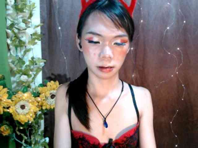 SKINNYasianSLUTs Live Webcam on BongaCams