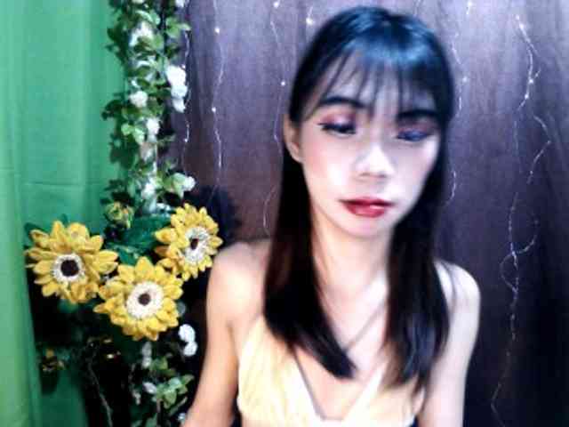 SKINNYasianSLUTs Live Webcam on BongaCams