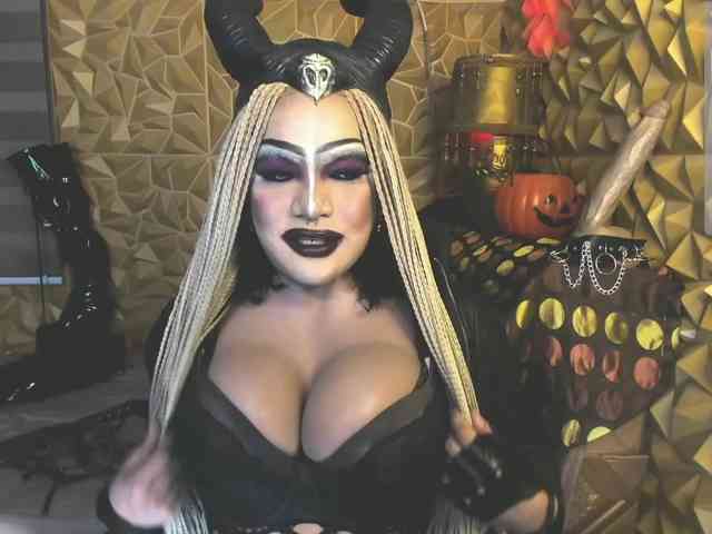 urQUEENofPAIN Live Webcam on BongaCams urQUEENofPAIN Live Webcam on BongaCams