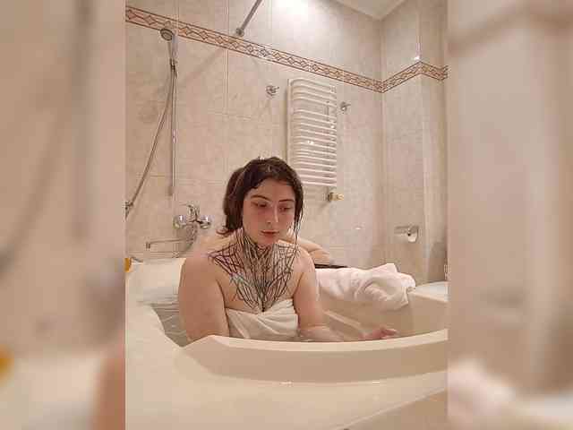 Natsi-Nirvan Live Webcam on BongaCams