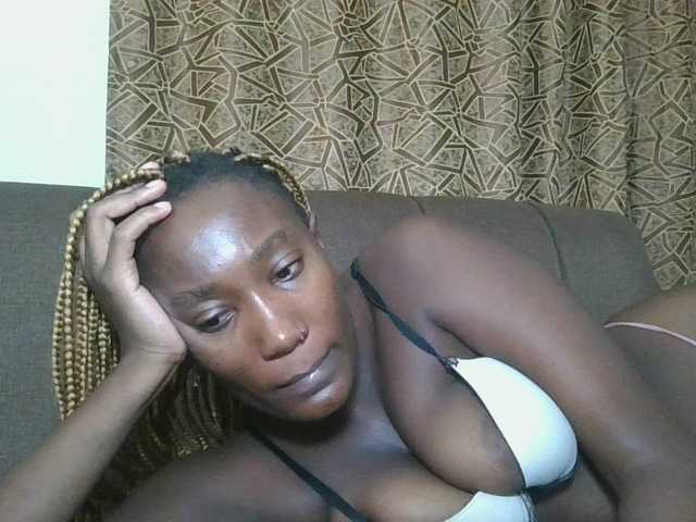 Missprettygal live cam profile