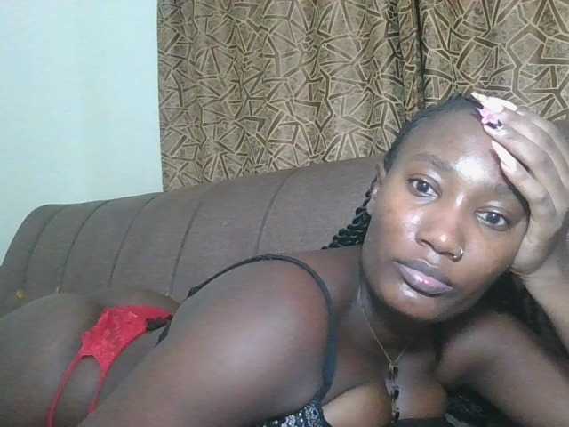 Missprettygal's BongaCams show and profile