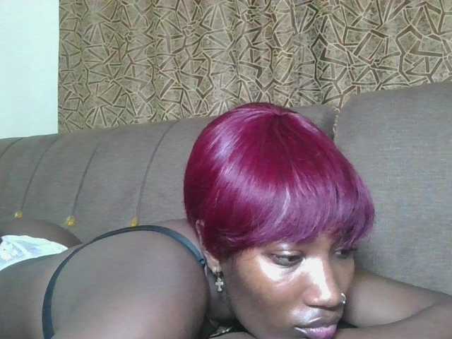 Missprettygal's BongaCams show and profile