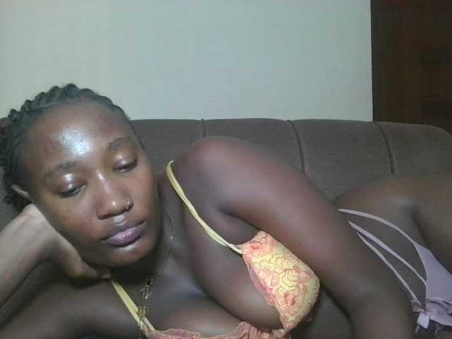 Missprettygal's BongaCams show and profile