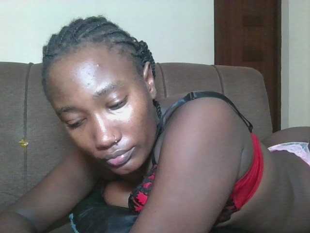 Missprettygal's BongaCams show and profile