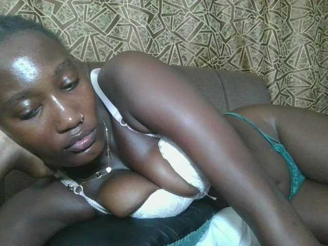 Missprettygal's BongaCams show and profile