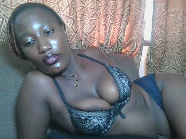 Missprettygal's BongaCams show and profile