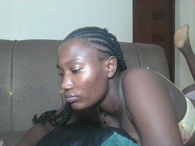 Missprettygal's BongaCams show and profile