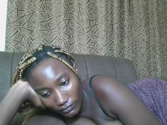 Missprettygal live cam profile