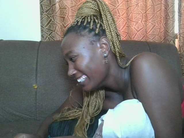 Missprettygal live cam profile