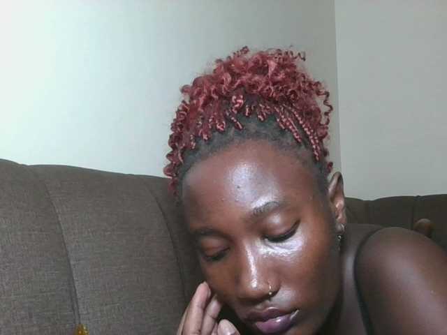 Missprettygal's BongaCams show and profile