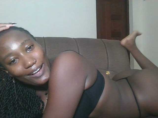 Missprettygal's BongaCams show and profile