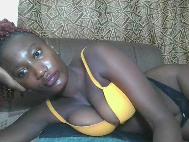 Missprettygal's BongaCams show and profile