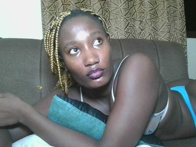 Missprettygal live cam profile