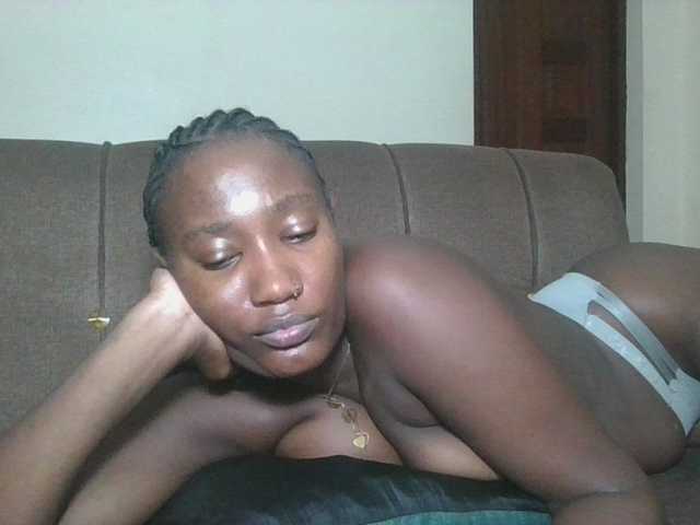 Missprettygal's BongaCams show and profile