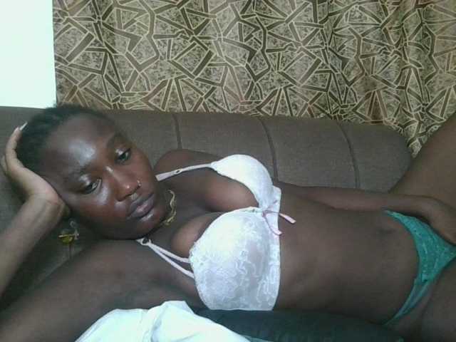 Missprettygal's BongaCams show and profile