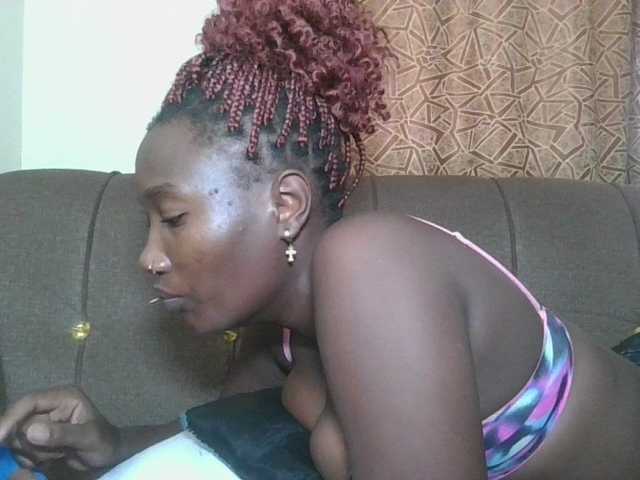 Missprettygal's BongaCams show and profile