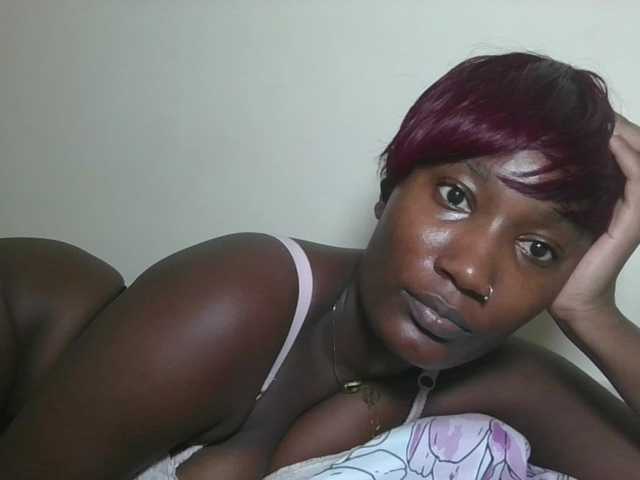 Missprettygal's BongaCams show and profile