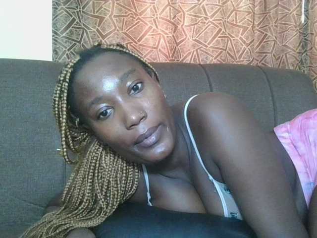 Missprettygal's BongaCams show and profile