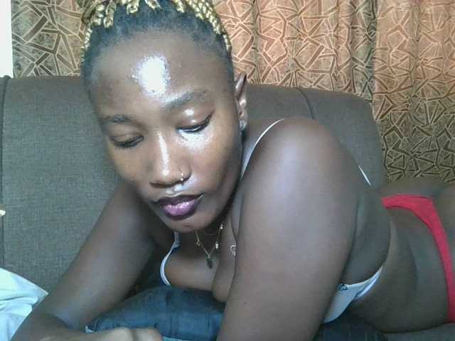 Missprettygal's BongaCams show and profile